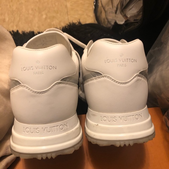 Used Louis Vuitton sneaker - Picture 4 of 5